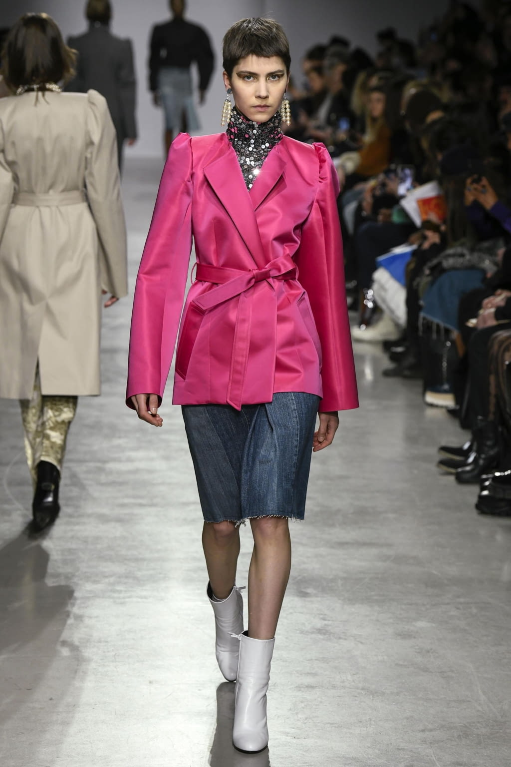 Fashion Week Paris Fall/Winter 2020 look 18 de la collection Lutz Huelle womenswear