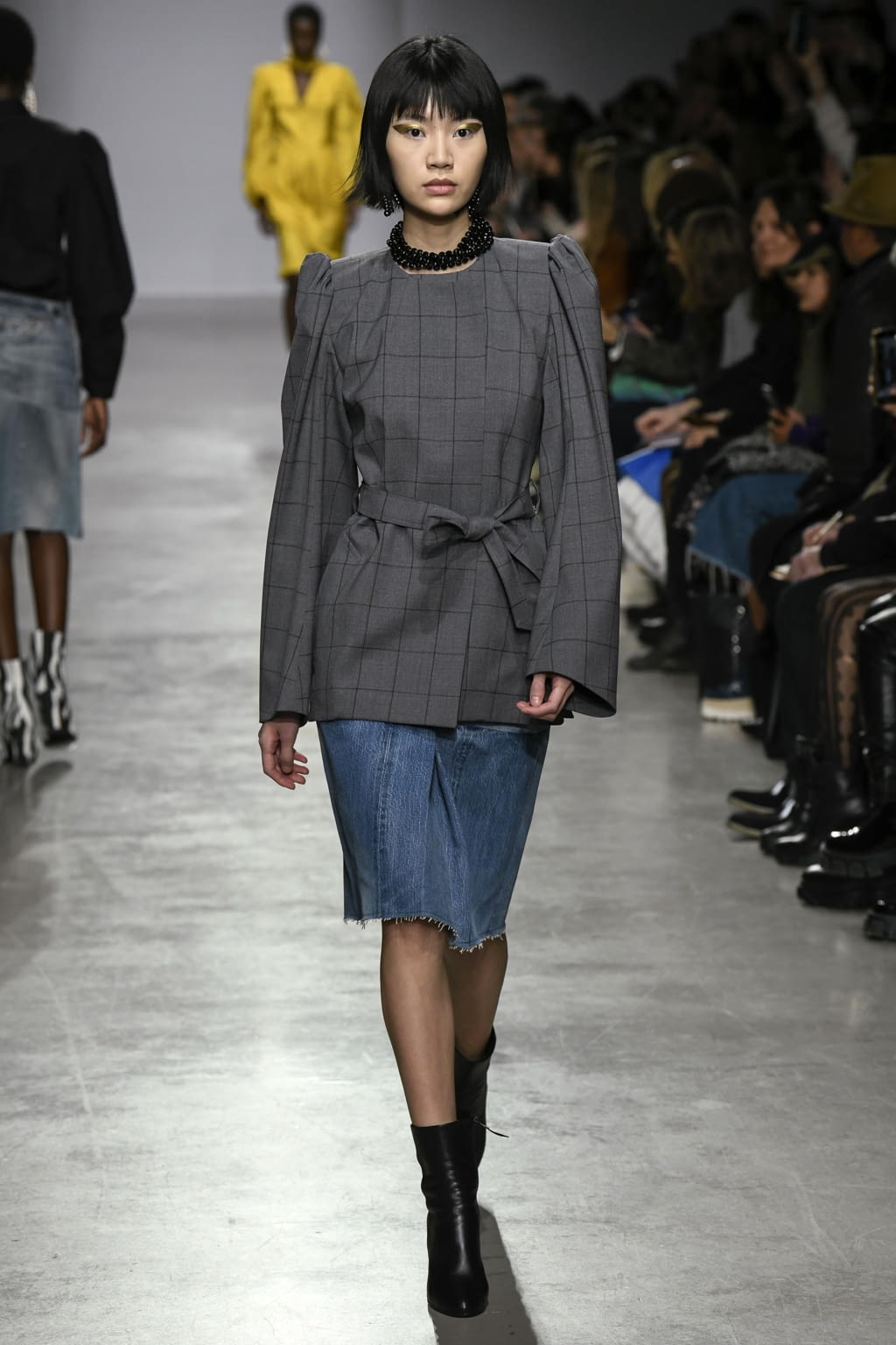 Fashion Week Paris Fall/Winter 2020 look 20 from the Lutz Huelle collection womenswear