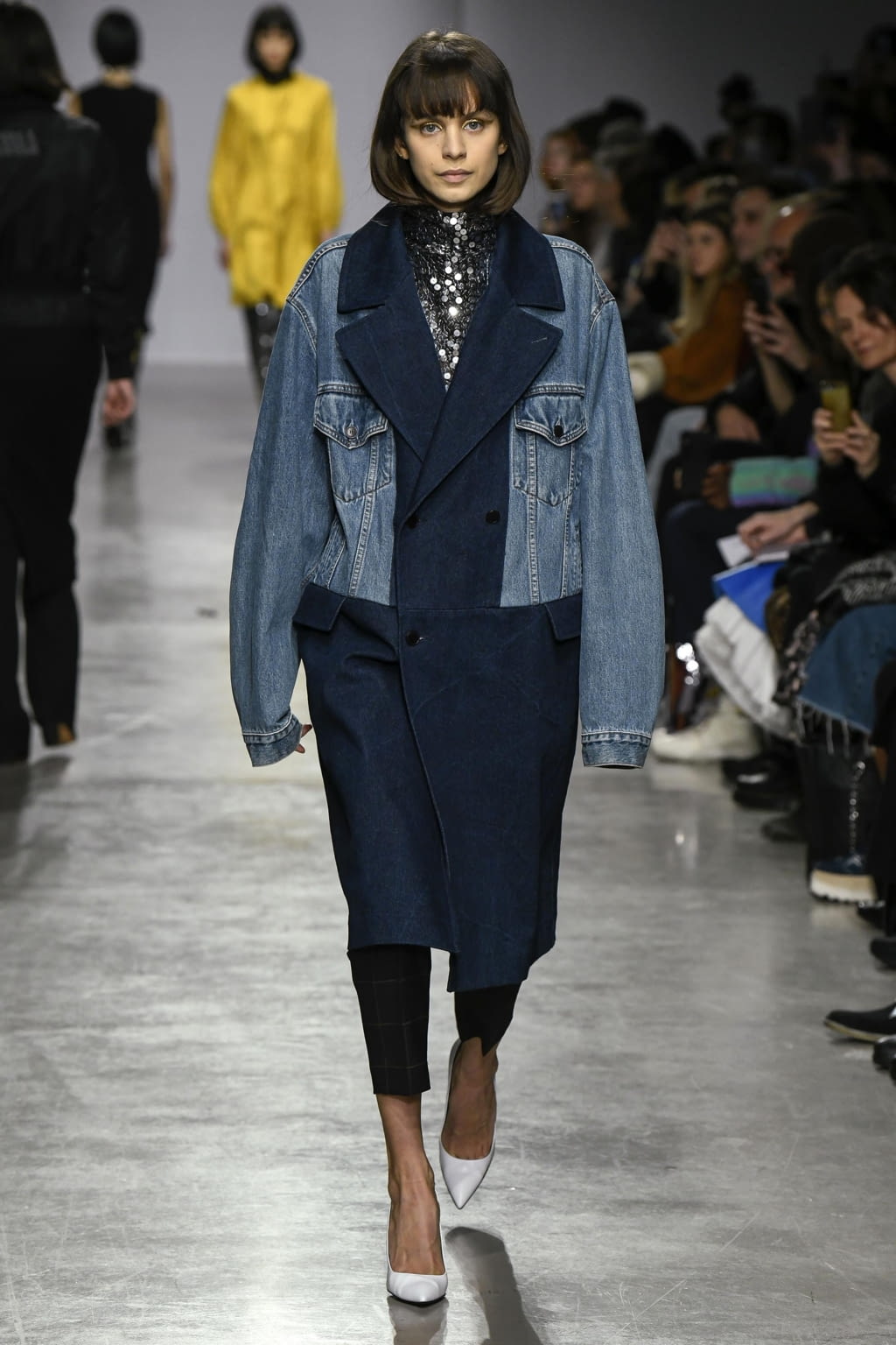 Fashion Week Paris Fall/Winter 2020 look 24 from the Lutz Huelle collection womenswear