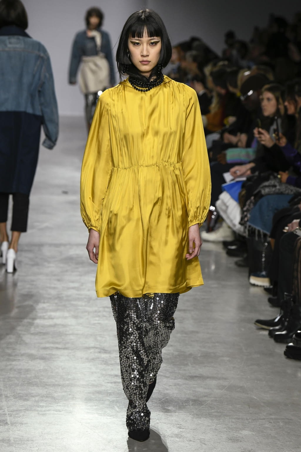 Fashion Week Paris Fall/Winter 2020 look 25 from the Lutz Huelle collection womenswear