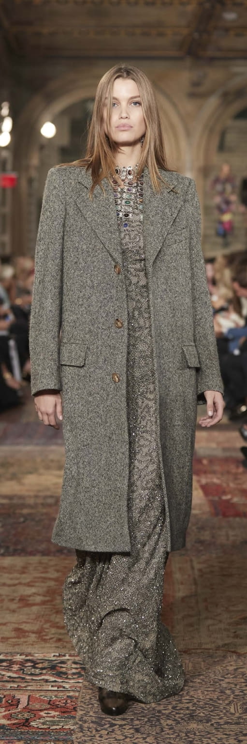 Fashion Week New York Fall/Winter 2018 look 42 from the Ralph Lauren collection 女装