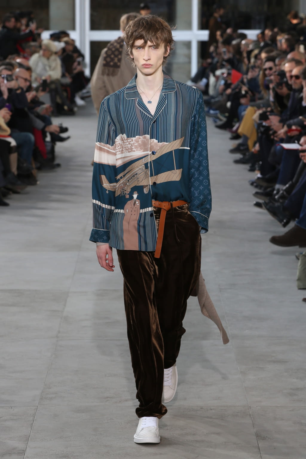 Fashion Week Paris Fall/Winter 2017 look 31 from the Louis Vuitton collection 男装