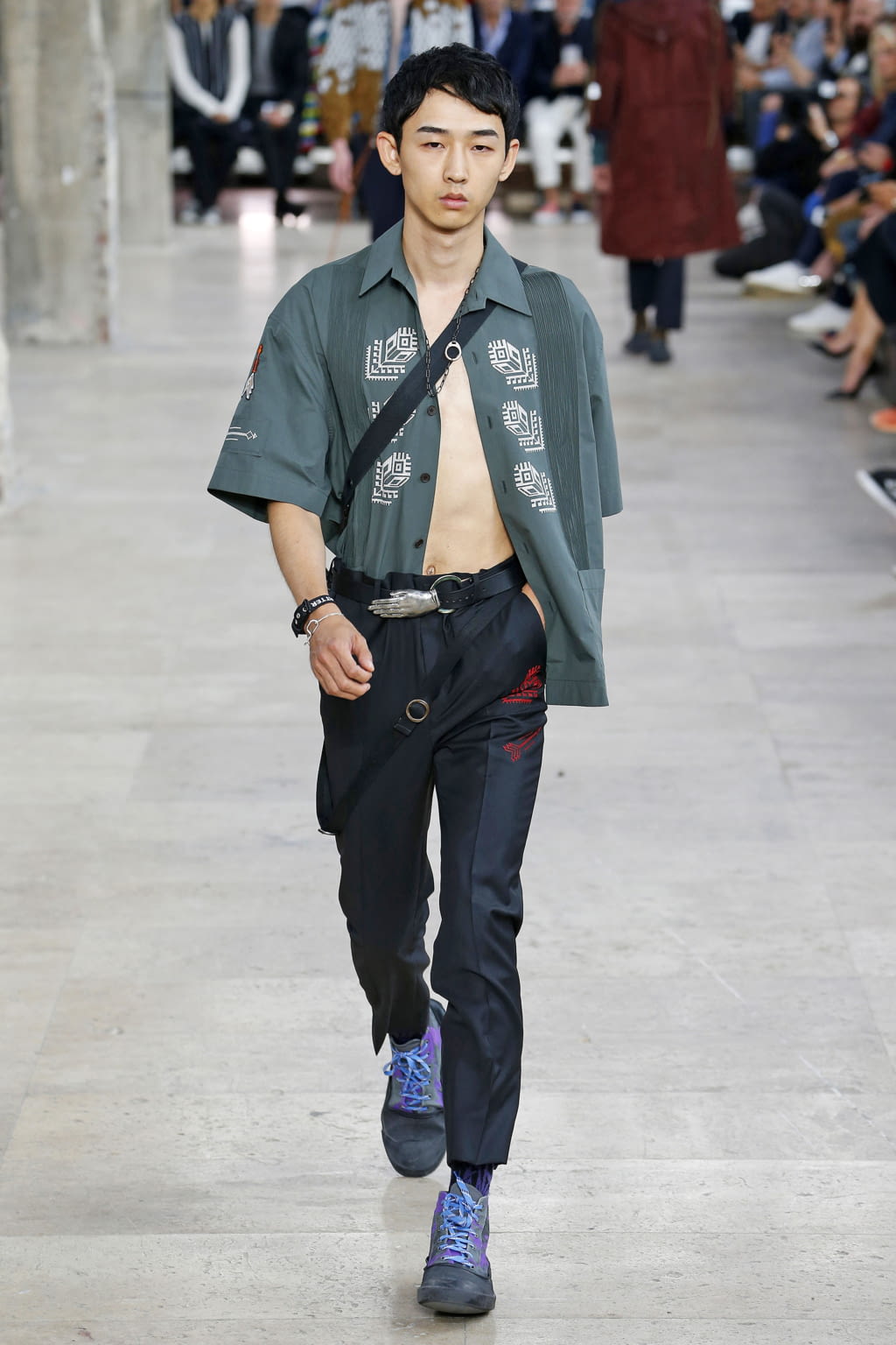 Fashion Week Paris Spring/Summer 2017 look 41 from the Lanvin collection menswear