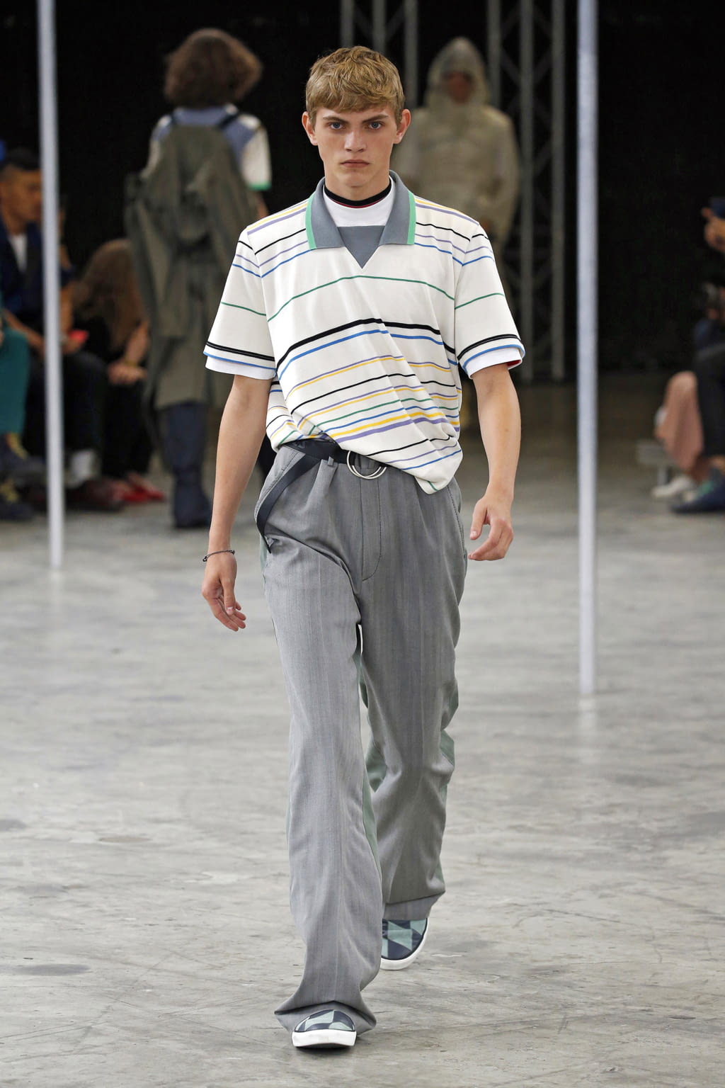 Fashion Week Paris Spring/Summer 2018 look 33 from the Lanvin collection 男装