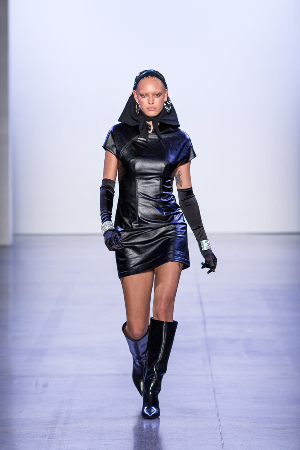 Fashion Week New York Fall/Winter 2020 look 6 de la collection Kim Shui womenswear