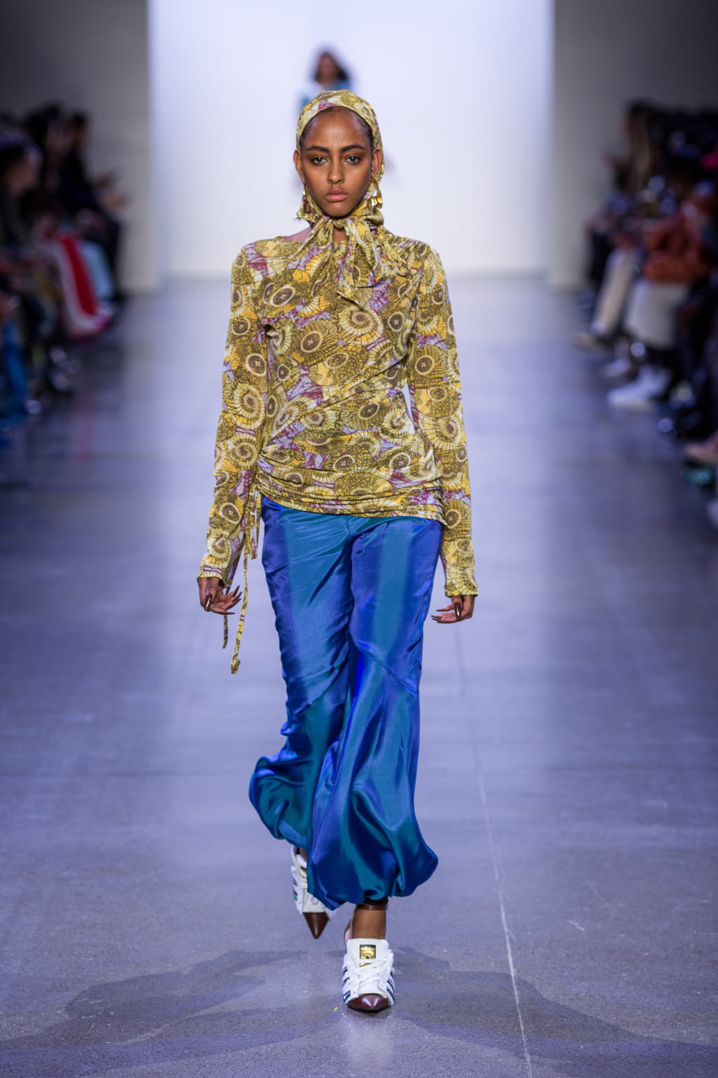 Fashion Week New York Fall/Winter 2020 look 26 from the Kim Shui collection 女装