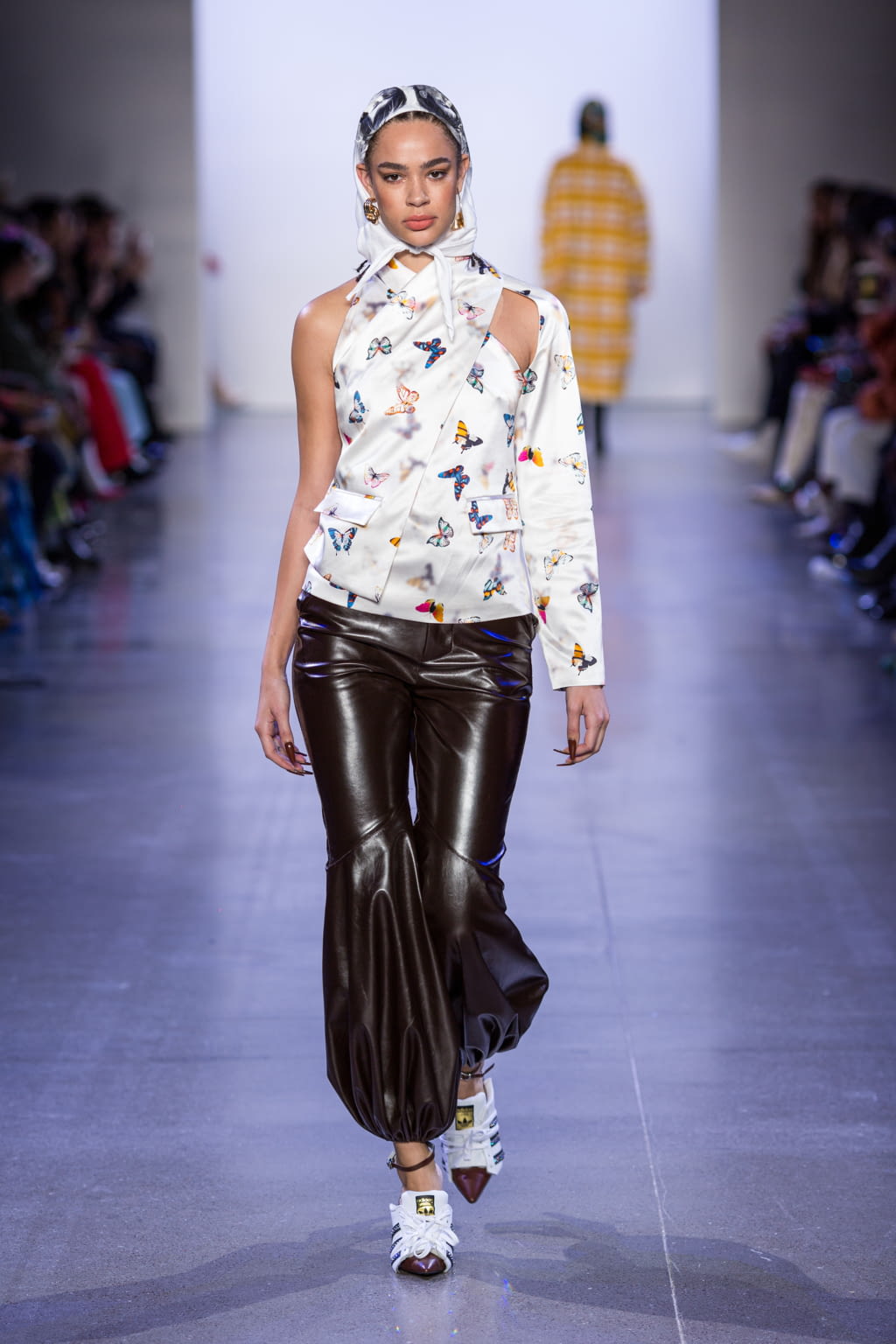 Fashion Week New York Fall/Winter 2020 look 38 from the Kim Shui collection 女装