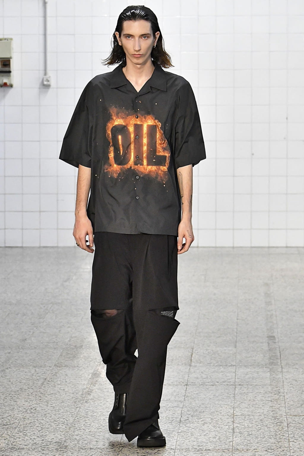 Fashion Week Milan Spring/Summer 2019 look 1 from the M1992 collection menswear