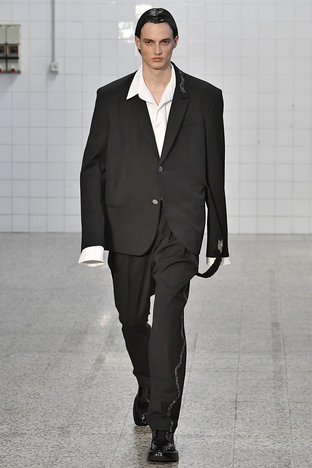 Fashion Week Milan Spring/Summer 2019 look 15 from the M1992 collection menswear