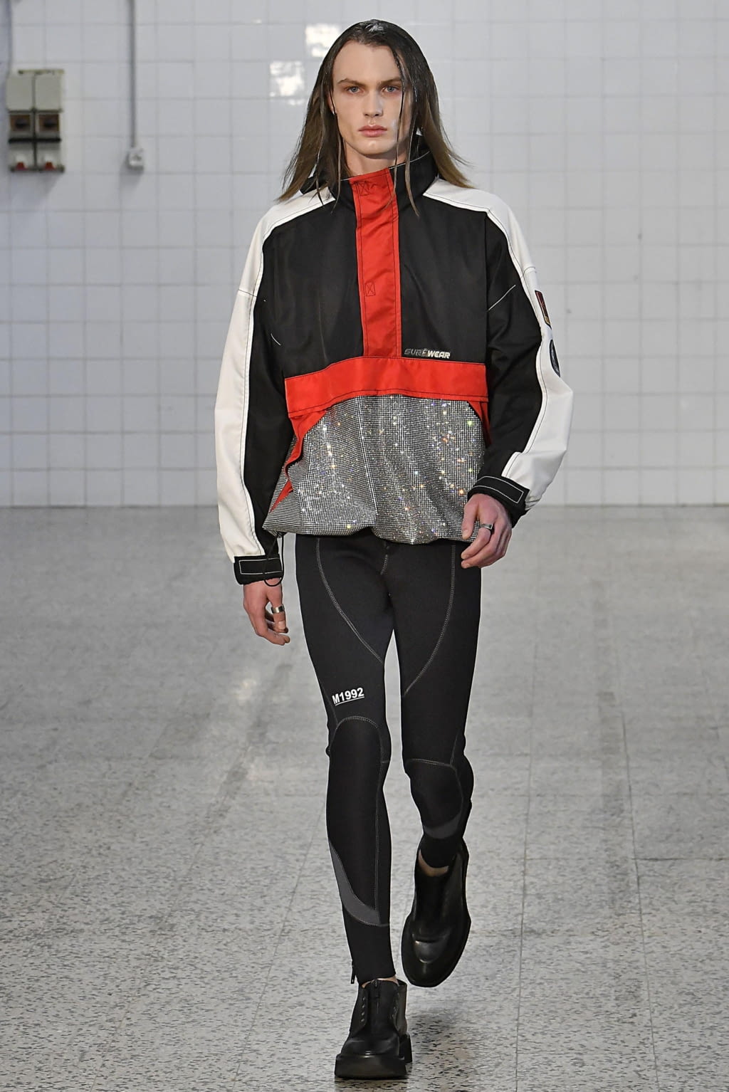 Fashion Week Milan Spring/Summer 2019 look 23 from the M1992 collection 男装