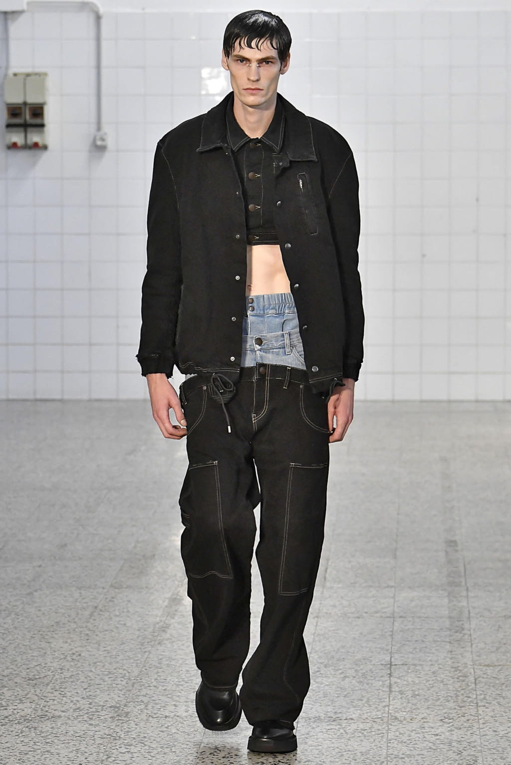 Fashion Week Milan Spring/Summer 2019 look 32 from the M1992 collection 男装