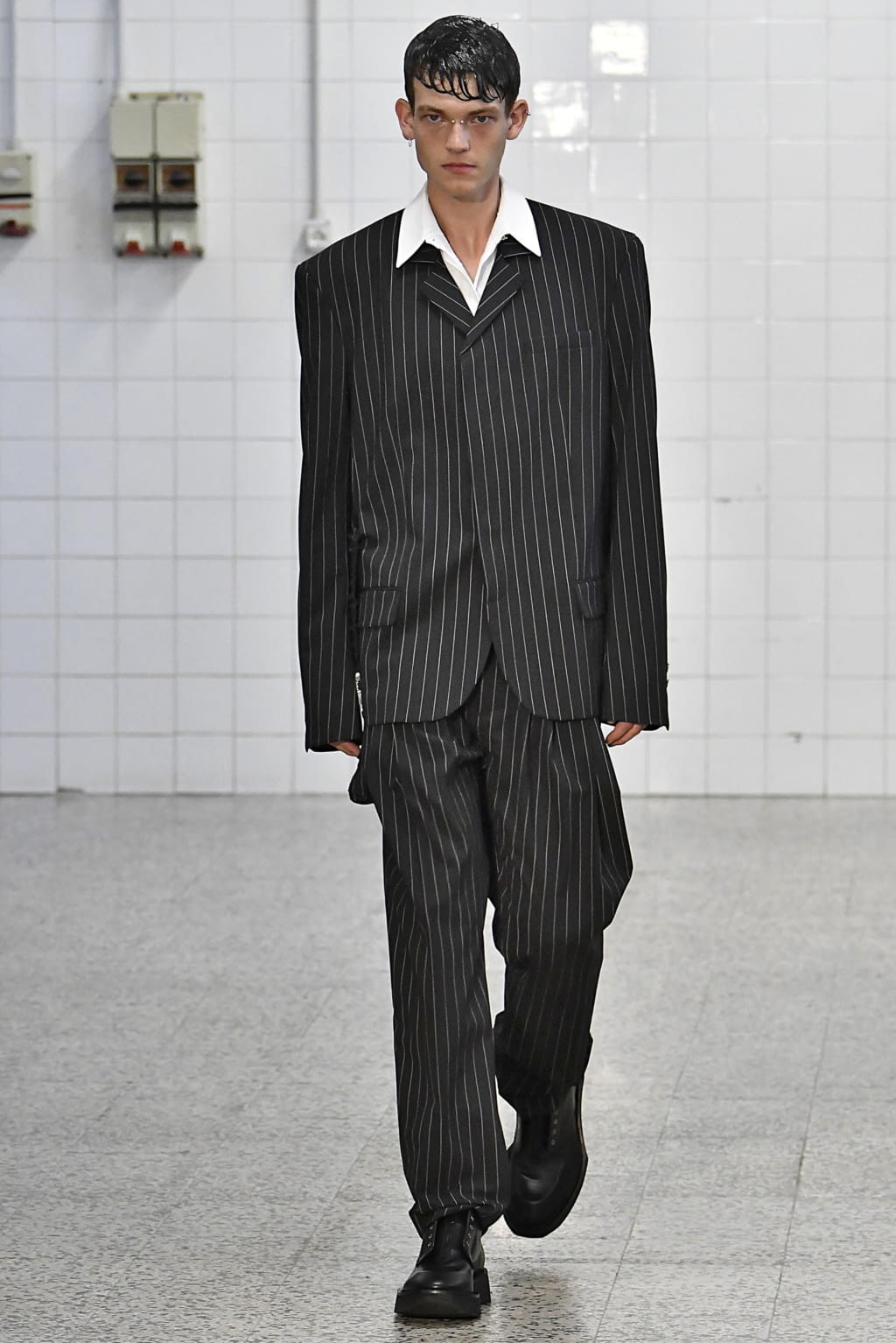 Fashion Week Milan Spring/Summer 2019 look 37 from the M1992 collection menswear
