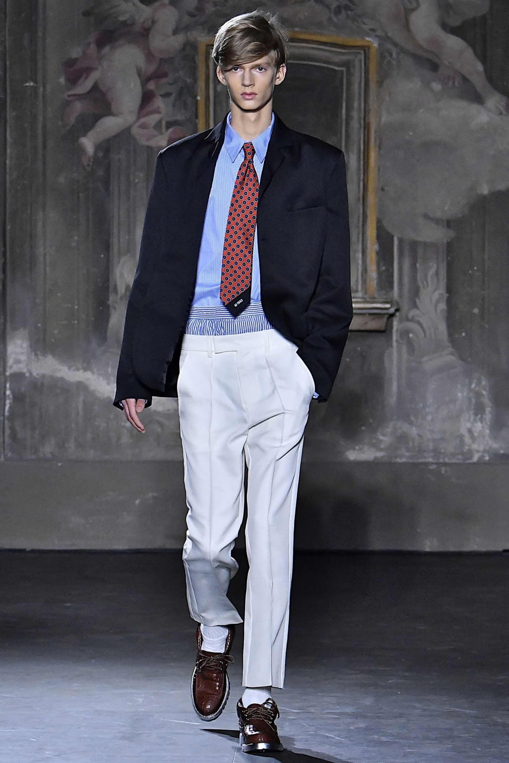 Fashion Week Milan Spring/Summer 2020 look 1 from the M1992 collection 男装