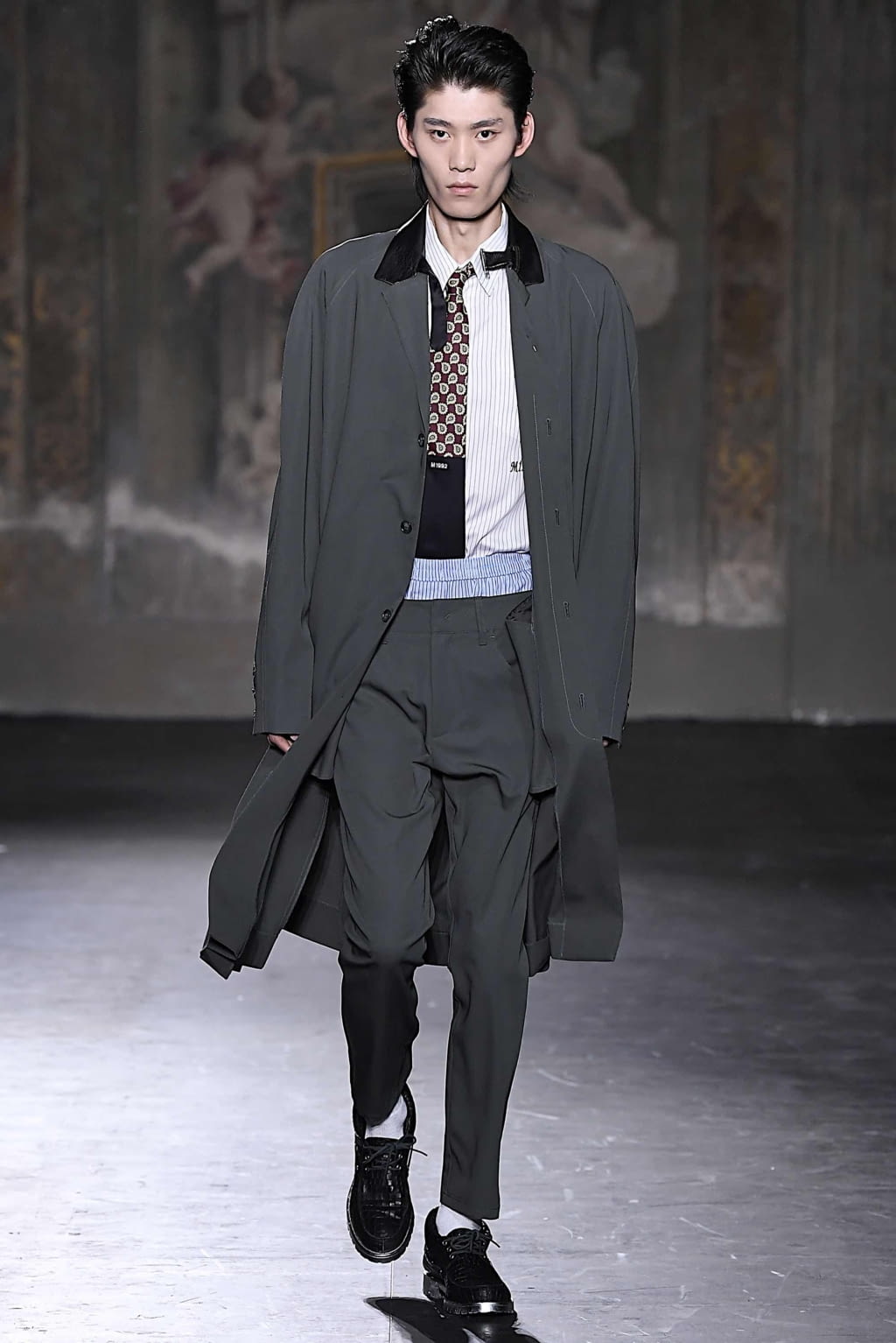 Fashion Week Milan Spring/Summer 2020 look 9 from the M1992 collection menswear