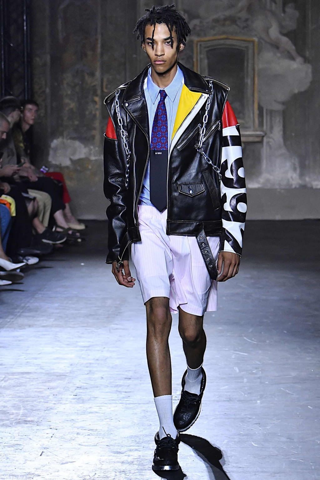 Fashion Week Milan Spring/Summer 2020 look 22 from the M1992 collection 男装