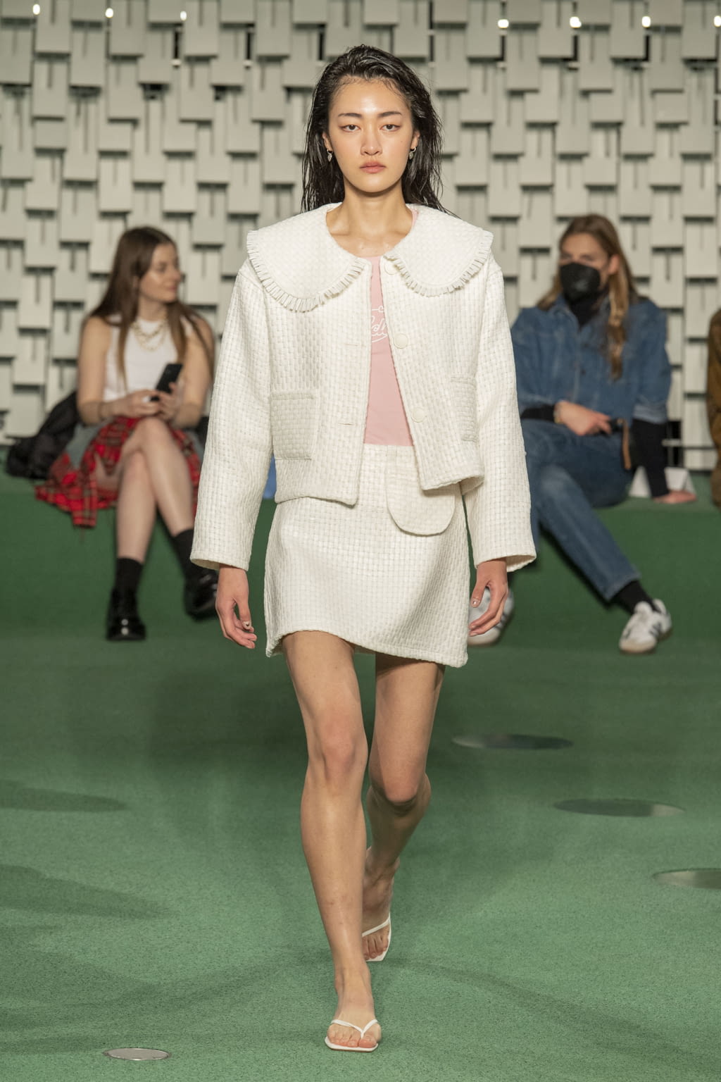 Fashion Week Paris Fall/Winter 2022 look 14 from the MaisonCléo collection 女装
