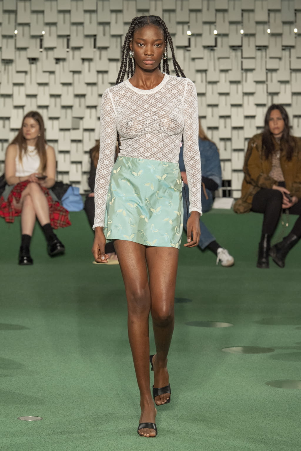 Fashion Week Paris Fall/Winter 2022 look 45 from the MaisonCléo collection womenswear