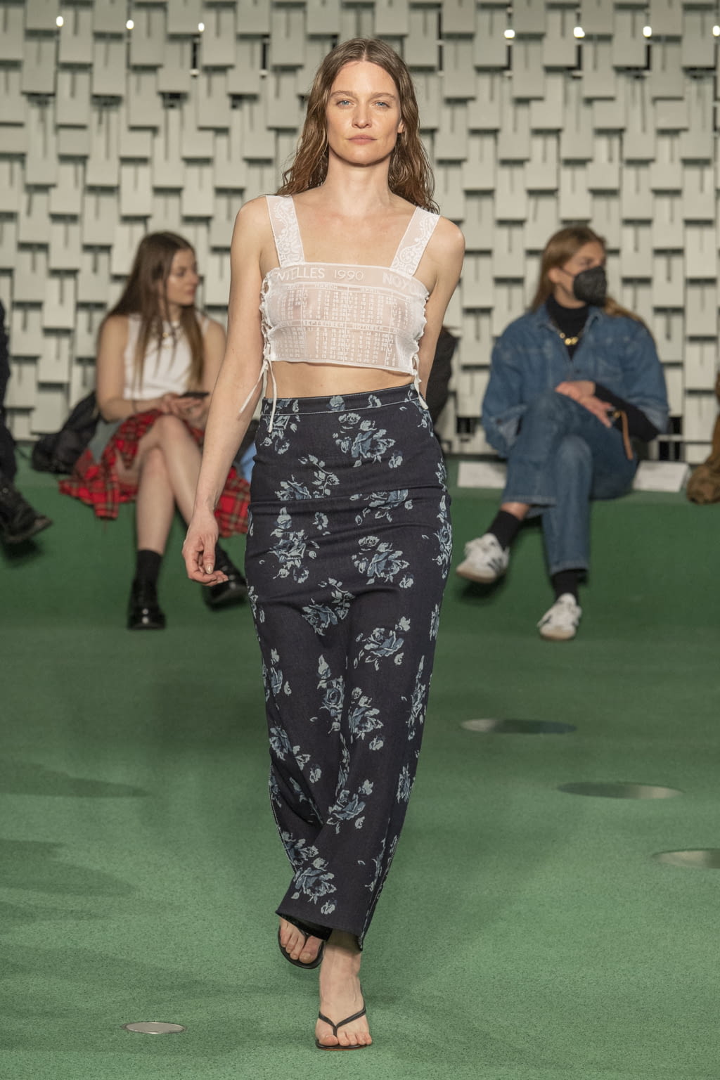 Fashion Week Paris Fall/Winter 2022 look 48 from the MaisonCléo collection womenswear