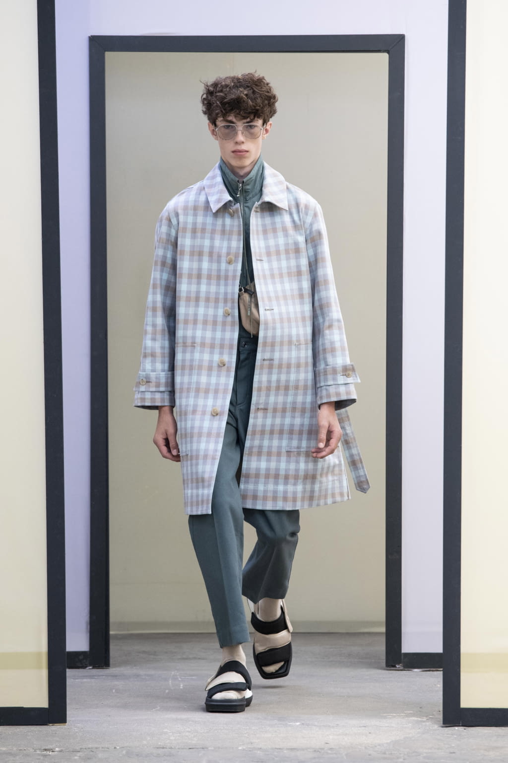 Fashion Week Paris Spring/Summer 2020 look 50 from the Maison Kitsuné collection menswear