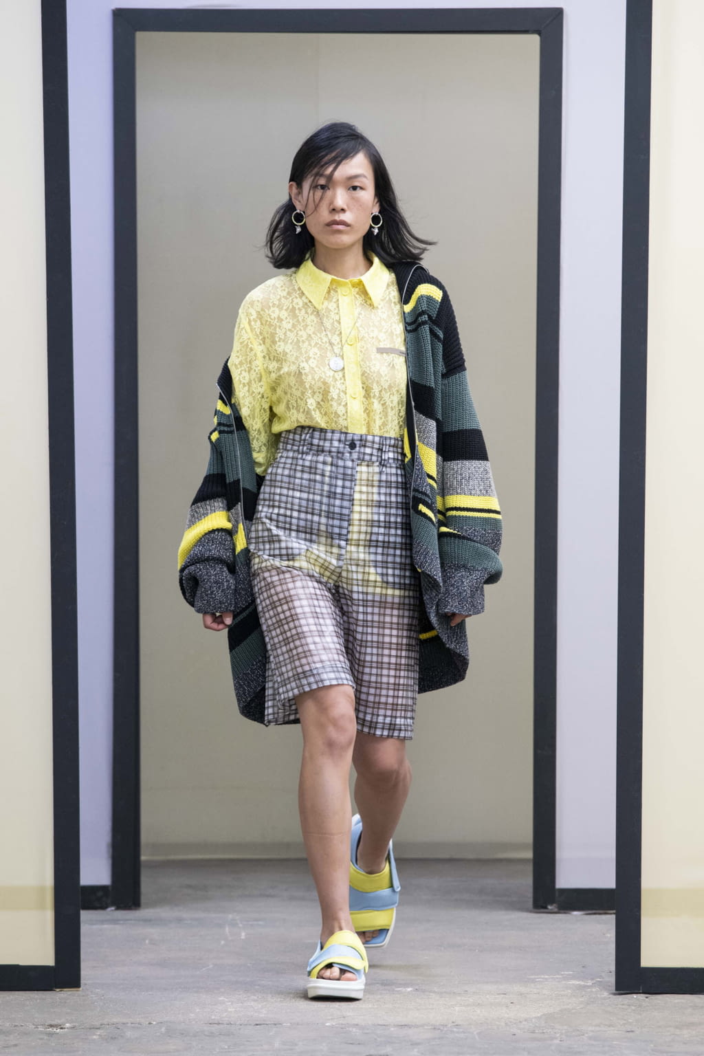 Fashion Week Paris Spring/Summer 2020 look 54 from the Maison Kitsuné collection womenswear