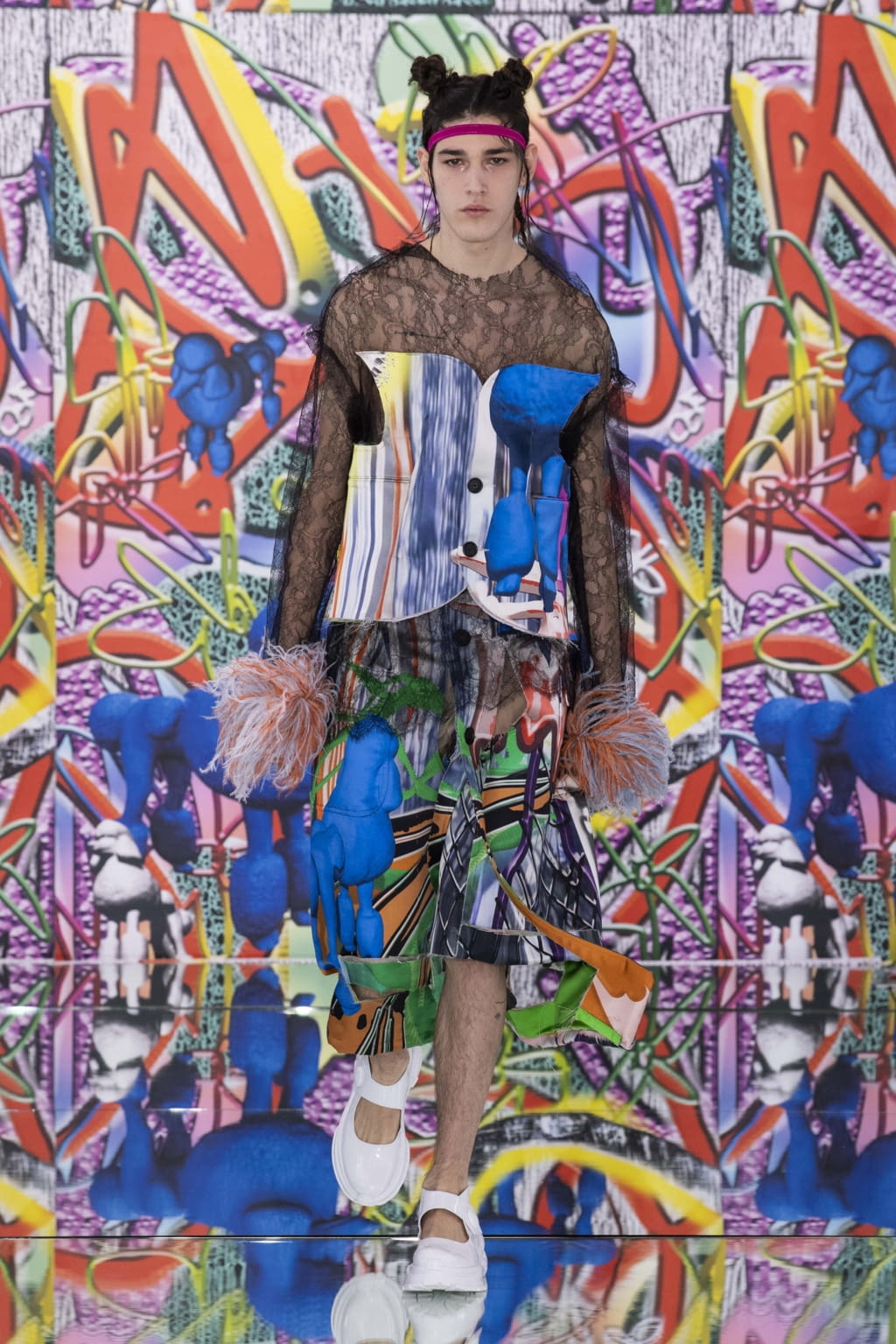 Fashion Week Paris Spring/Summer 2019 look 19 from the Maison Margiela collection couture