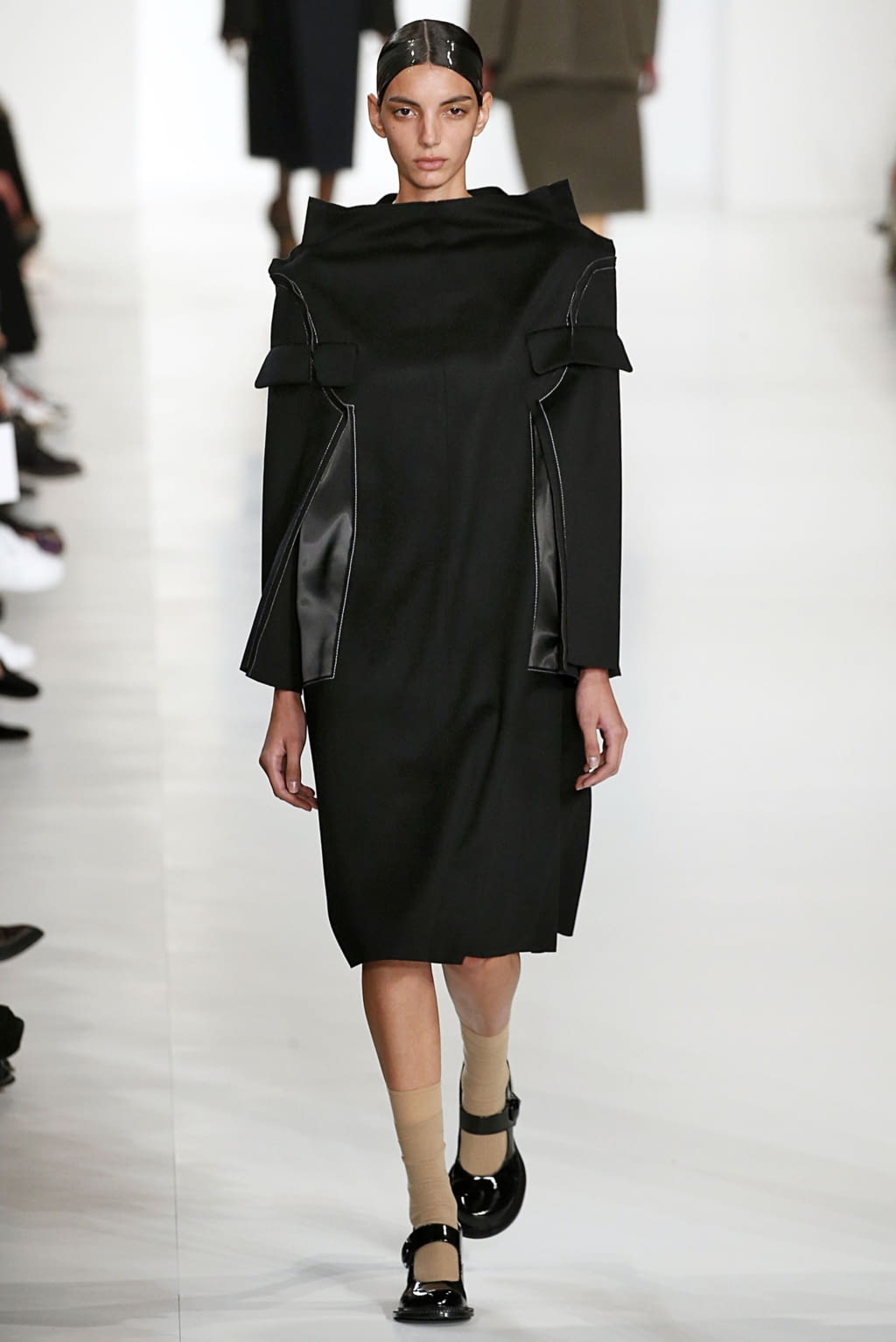 Fashion Week Paris Fall/Winter 2019 look 5 from the Maison Margiela collection womenswear