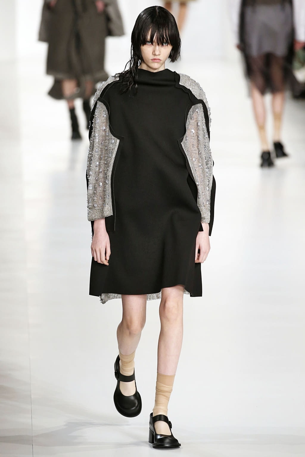 Fashion Week Paris Fall/Winter 2019 look 16 from the Maison Margiela collection womenswear
