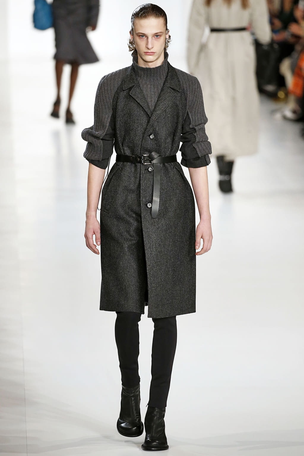 Fashion Week Paris Fall/Winter 2019 look 20 from the Maison Margiela collection womenswear