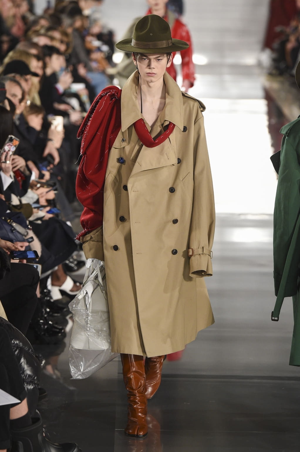Fashion Week Paris Fall/Winter 2020 look 29 from the Maison Margiela collection womenswear