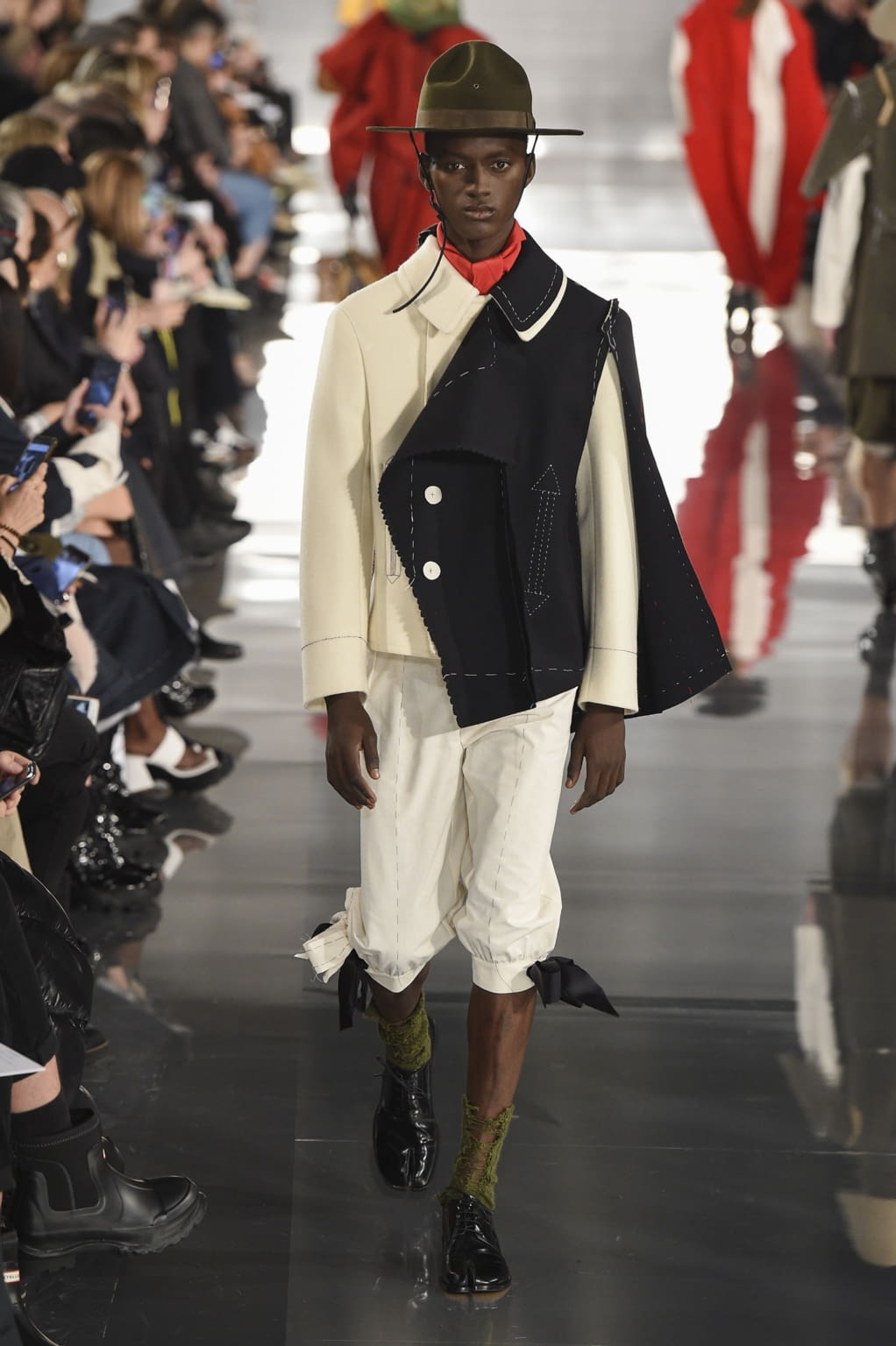 Fashion Week Paris Fall/Winter 2020 look 39 from the Maison Margiela collection womenswear