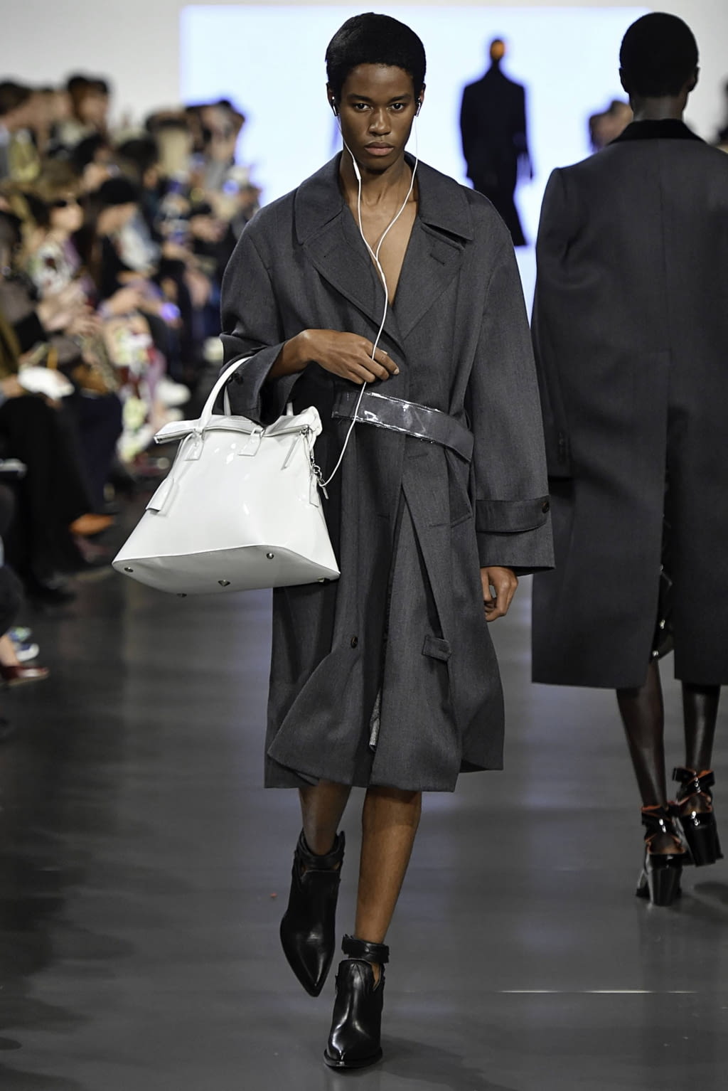 Fashion Week Paris Spring/Summer 2019 look 14 from the Maison Margiela collection 女装