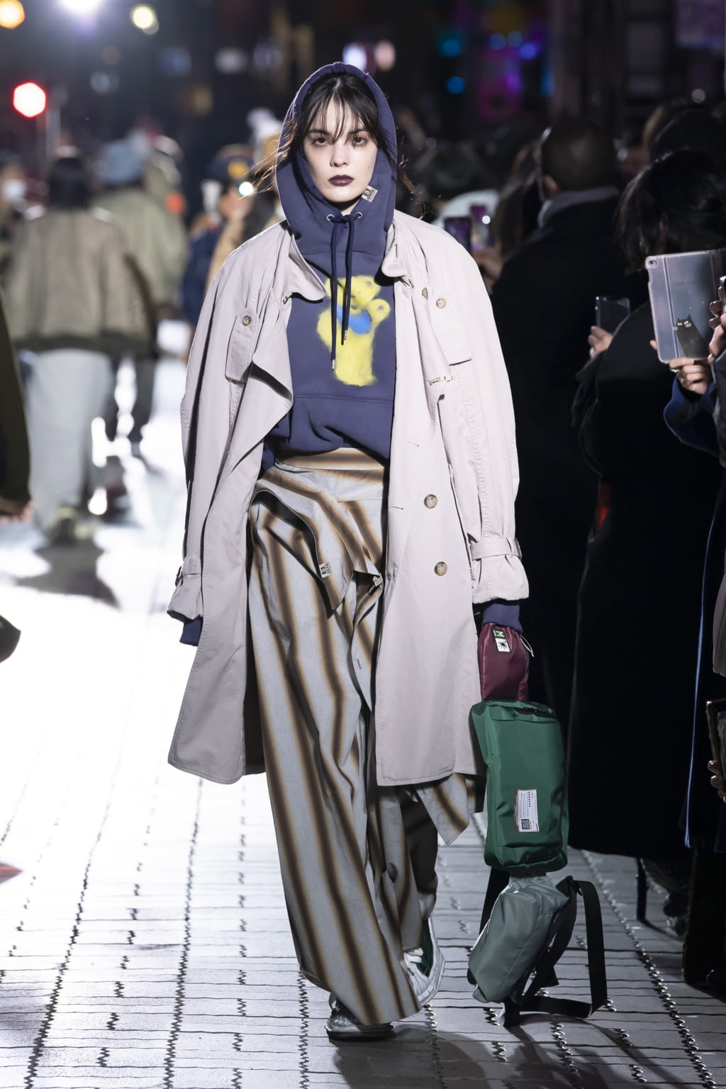 Fashion Week Paris Fall/Winter 2022 look 41 from the Maison Mihara Yasuhiro collection menswear