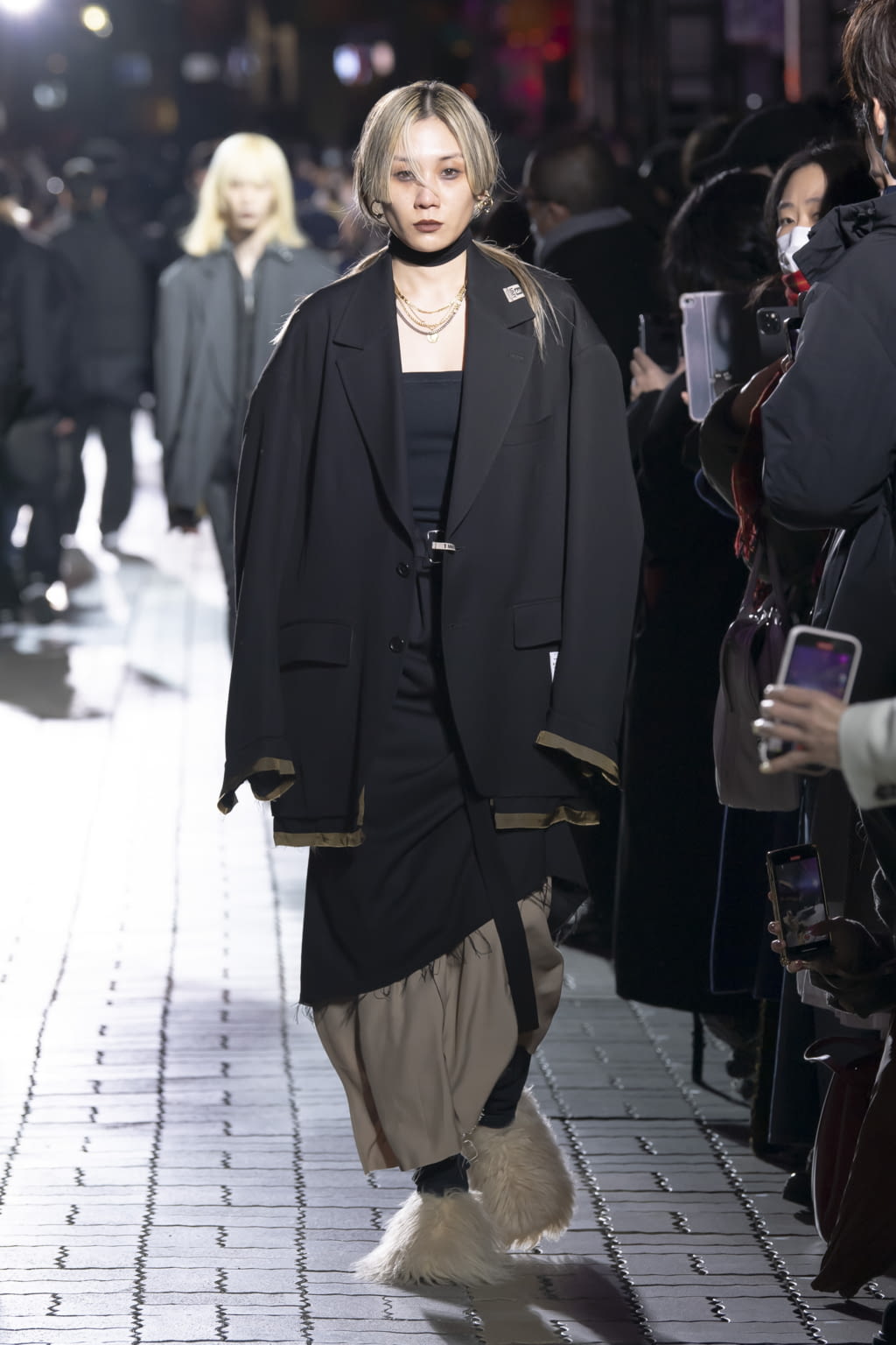 Fashion Week Paris Fall/Winter 2022 look 70 from the Maison Mihara Yasuhiro collection 男装