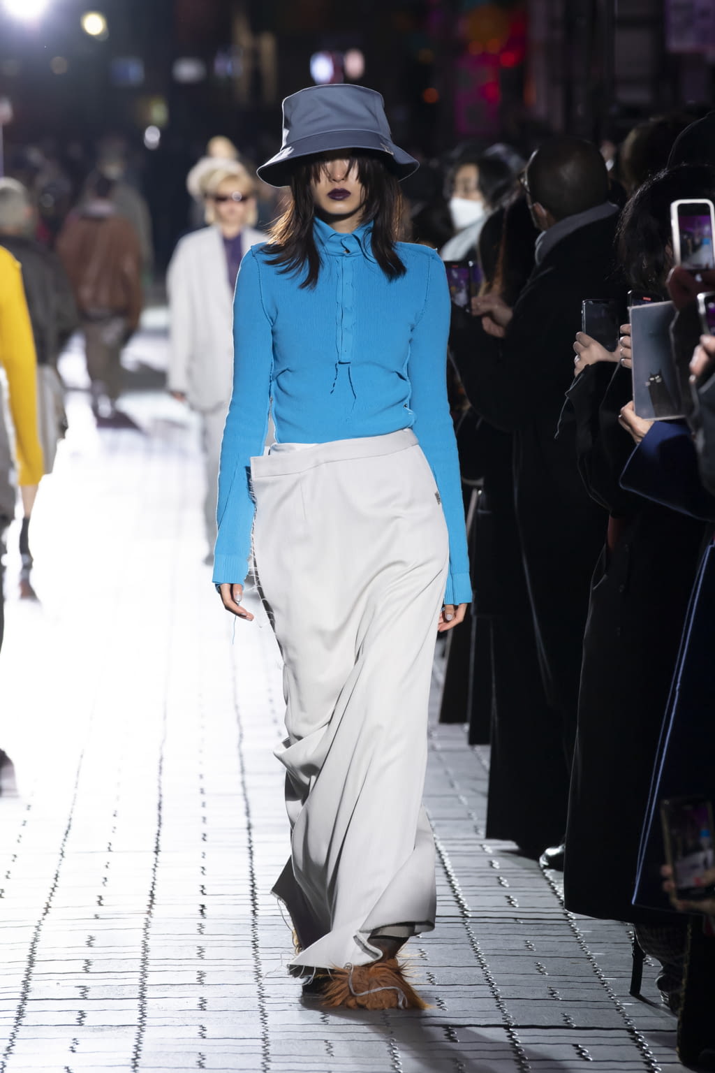 Fashion Week Paris Fall/Winter 2022 look 8 from the Maison Mihara Yasuhiro collection menswear