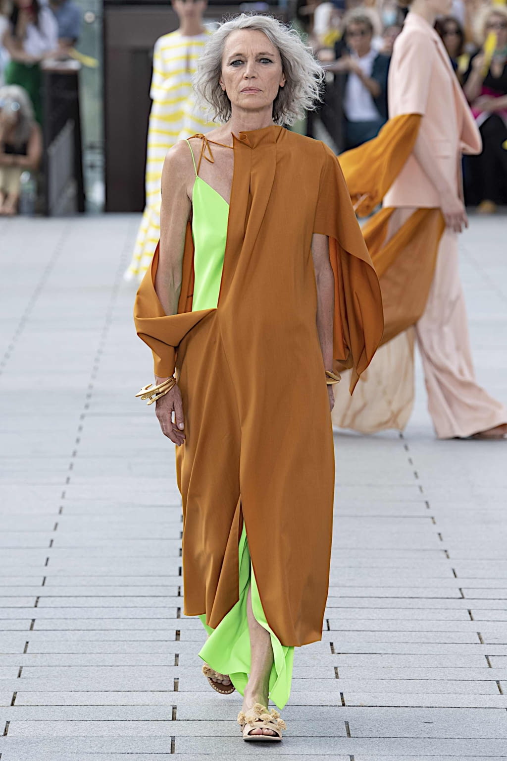 Fashion Week Paris Fall/Winter 2019 look 8 from the Maison Rabih Kayrouz collection 高级定制