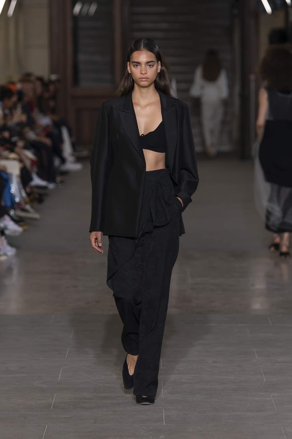 Fashion Week Paris Spring/Summer 2020 look 14 from the Mame Kurogouchi collection 女装