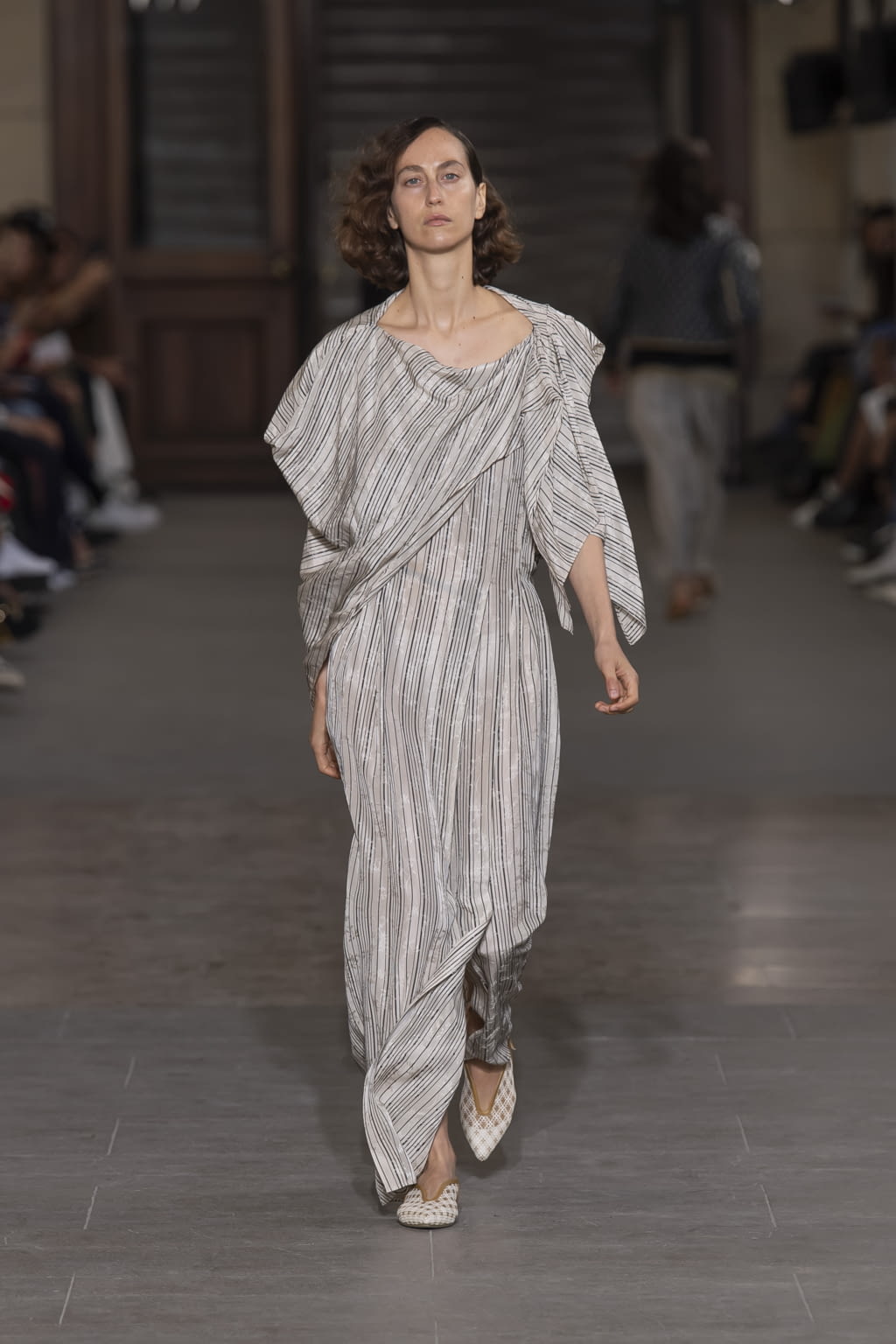 Fashion Week Paris Spring/Summer 2020 look 28 from the Mame Kurogouchi collection 女装