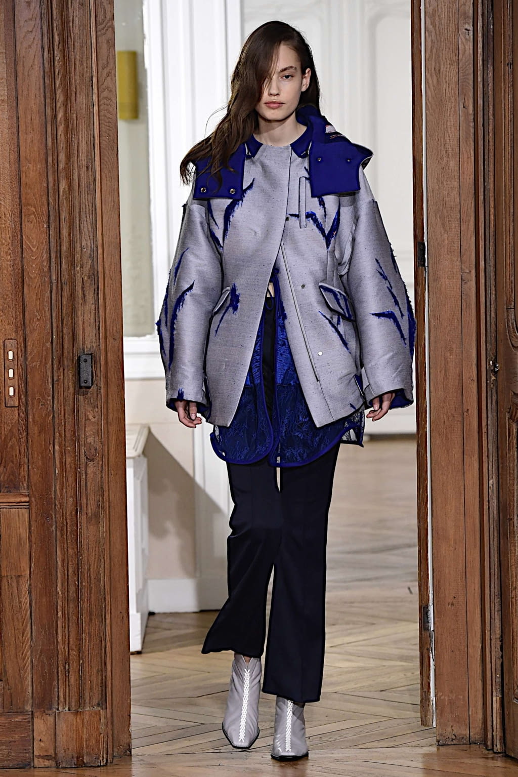 Fashion Week Paris Fall/Winter 2019 look 23 from the Mame Kurogouchi collection womenswear