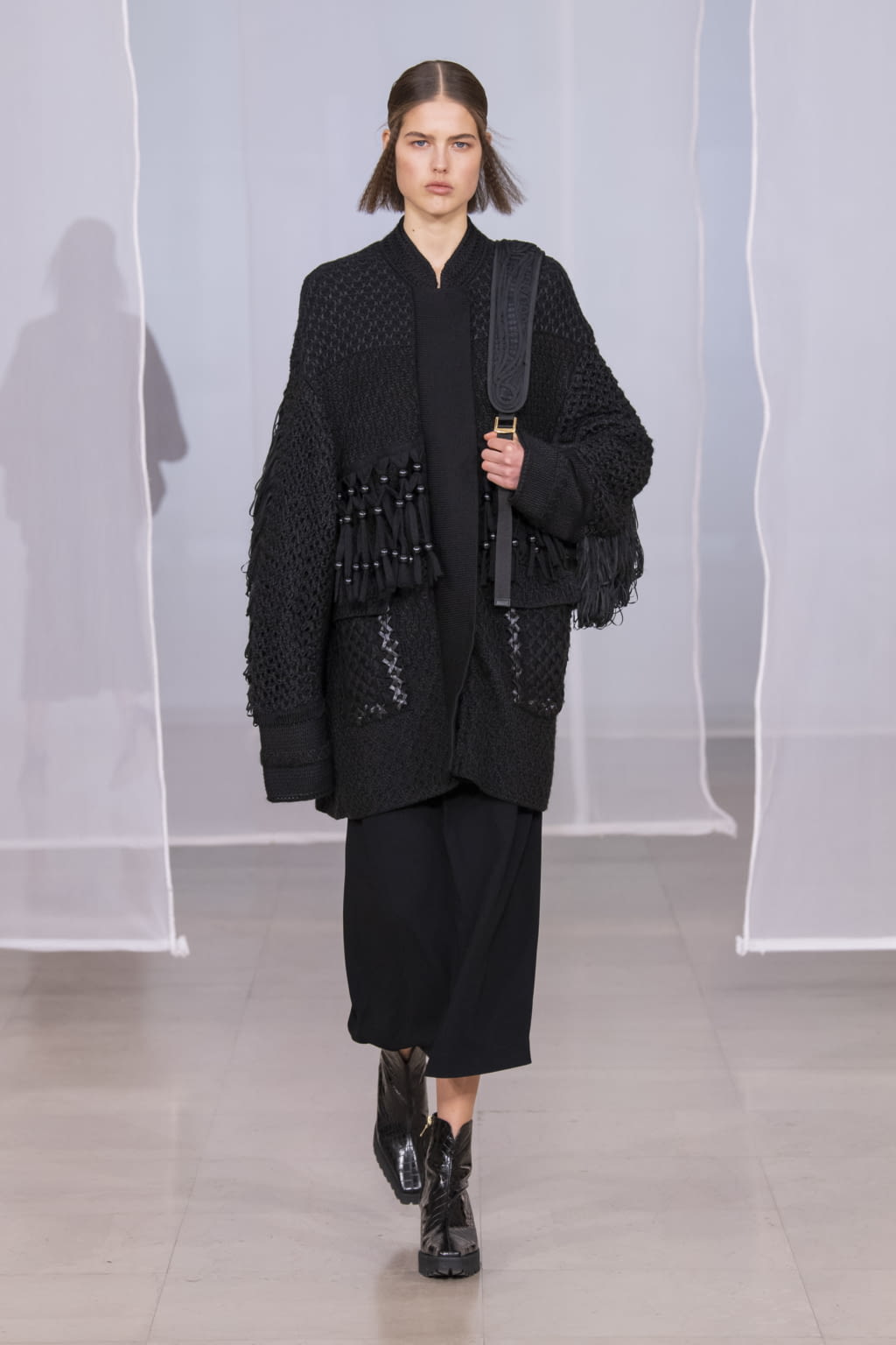 Fashion Week Paris Fall/Winter 2020 look 22 from the Mame Kurogouchi collection womenswear