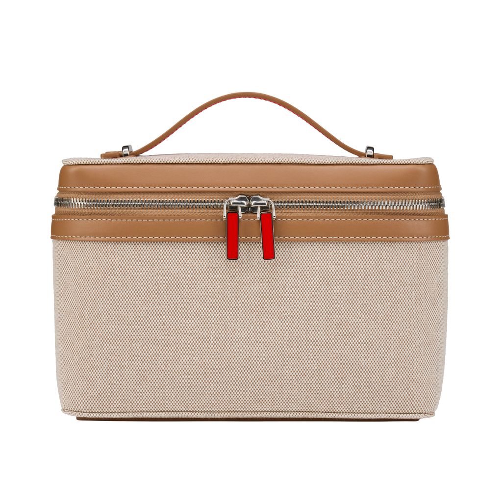 Fashion Week Paris Spring/Summer 2025 look 32 de la collection Christian Louboutin menswear accessories