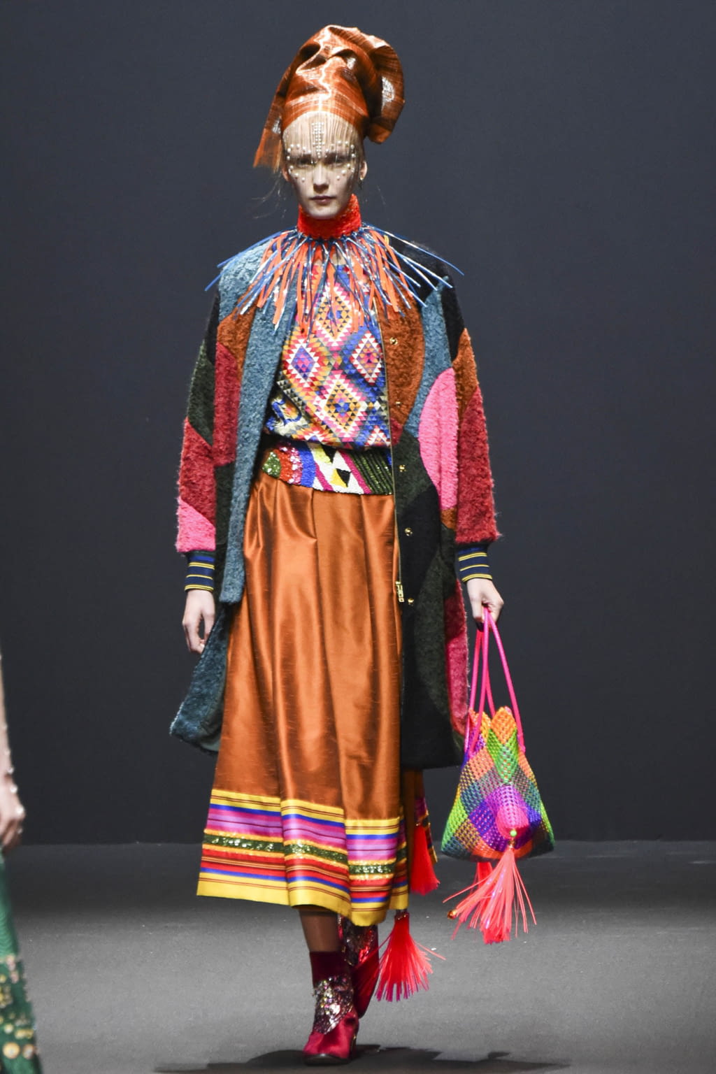 Fashion Week Paris Fall/Winter 2017 look 13 from the Manish Arora collection womenswear
