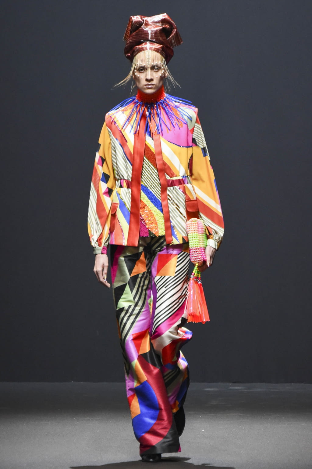 Fashion Week Paris Fall/Winter 2017 look 17 from the Manish Arora collection womenswear