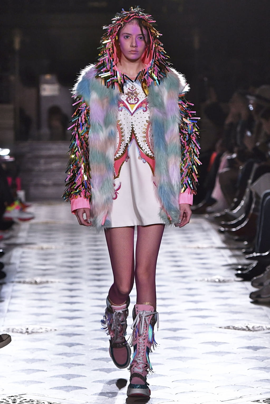 Fashion Week Paris Fall/Winter 2019 look 11 from the Manish Arora collection womenswear