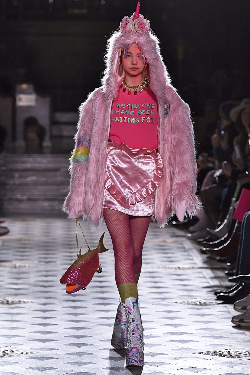 Fashion Week Paris Fall/Winter 2019 look 12 from the Manish Arora collection 女装