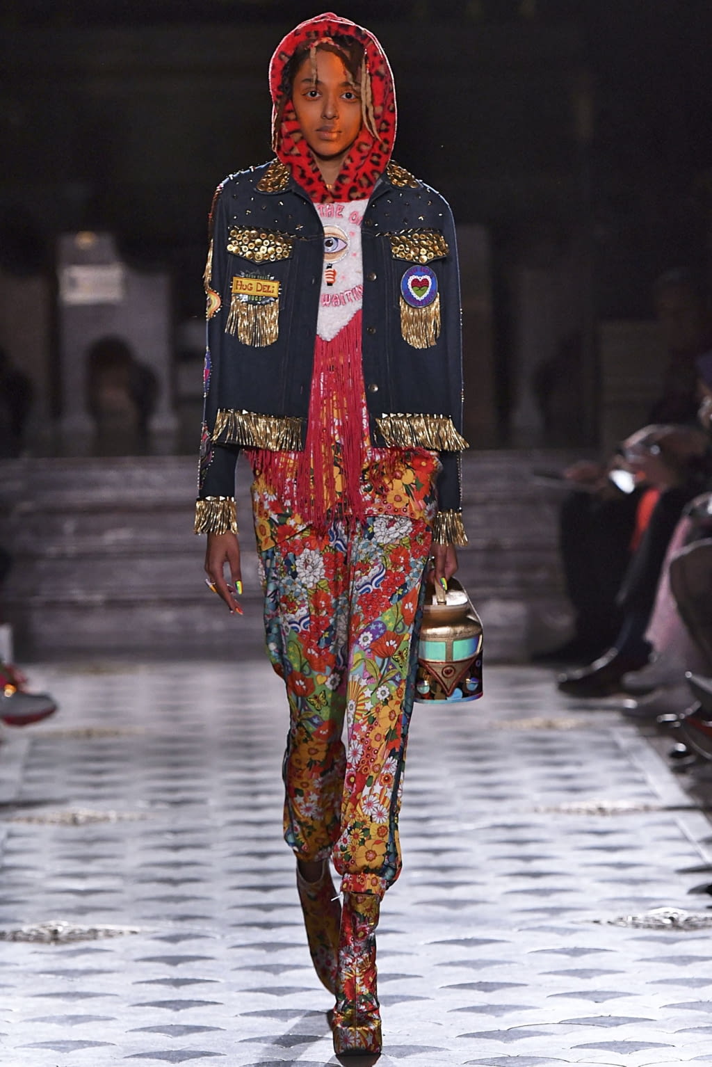 Fashion Week Paris Fall/Winter 2019 look 21 from the Manish Arora collection 女装
