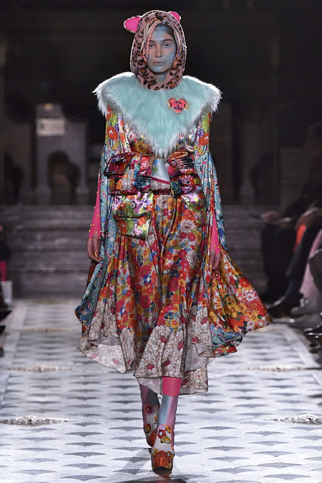 Fashion Week Paris Fall/Winter 2019 look 23 de la collection Manish Arora womenswear