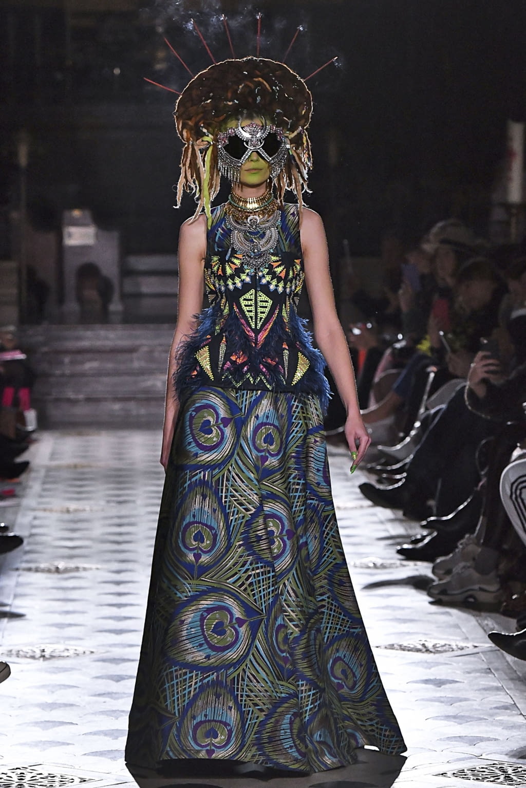 Fashion Week Paris Fall/Winter 2019 look 34 from the Manish Arora collection womenswear