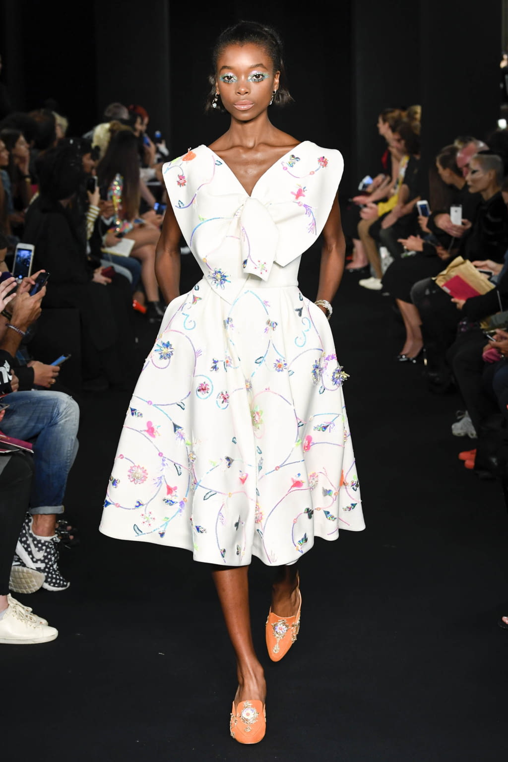 Fashion Week Paris Spring/Summer 2018 look 16 from the Manish Arora collection womenswear
