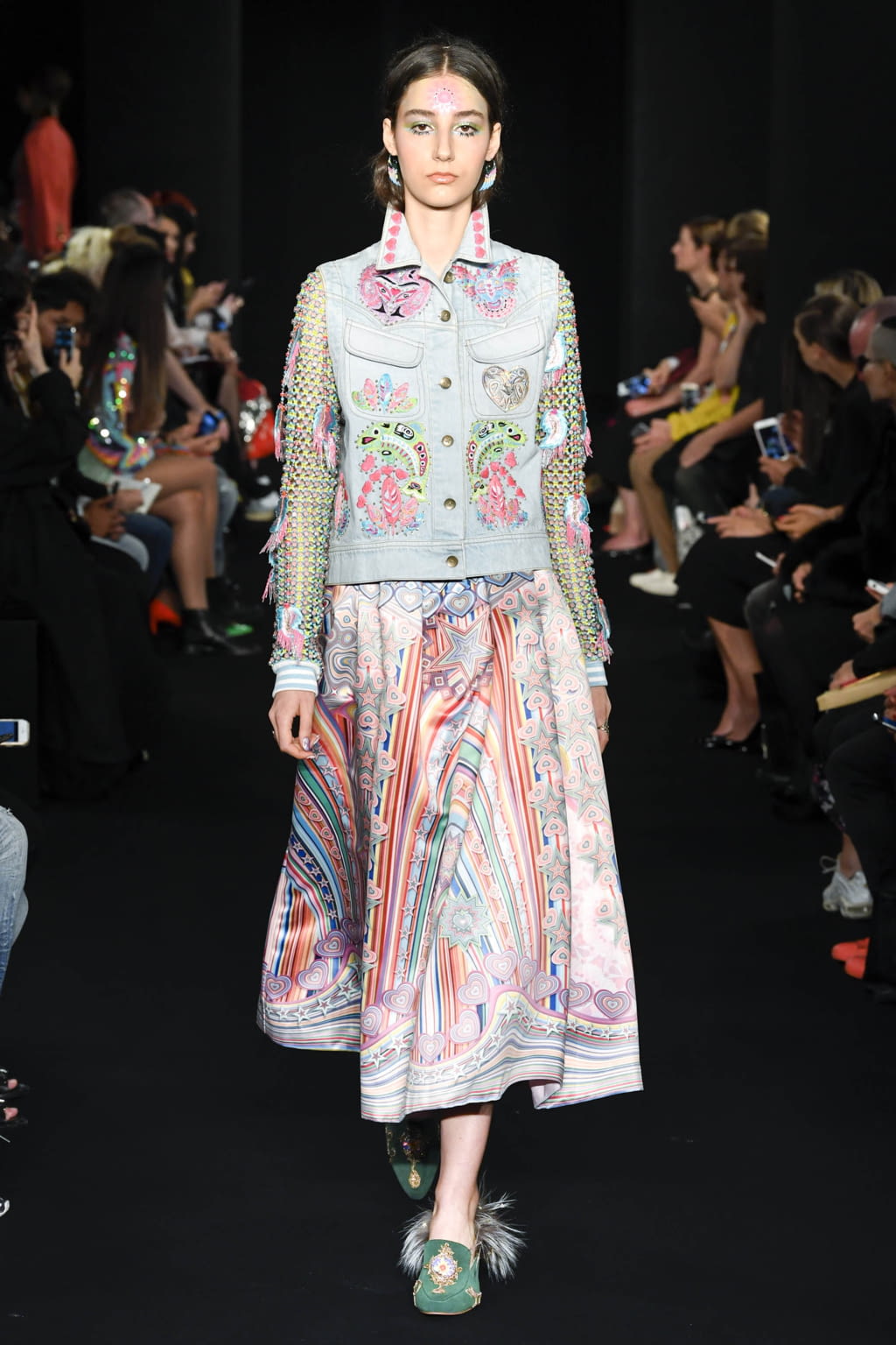 Fashion Week Paris Spring/Summer 2018 look 28 from the Manish Arora collection womenswear