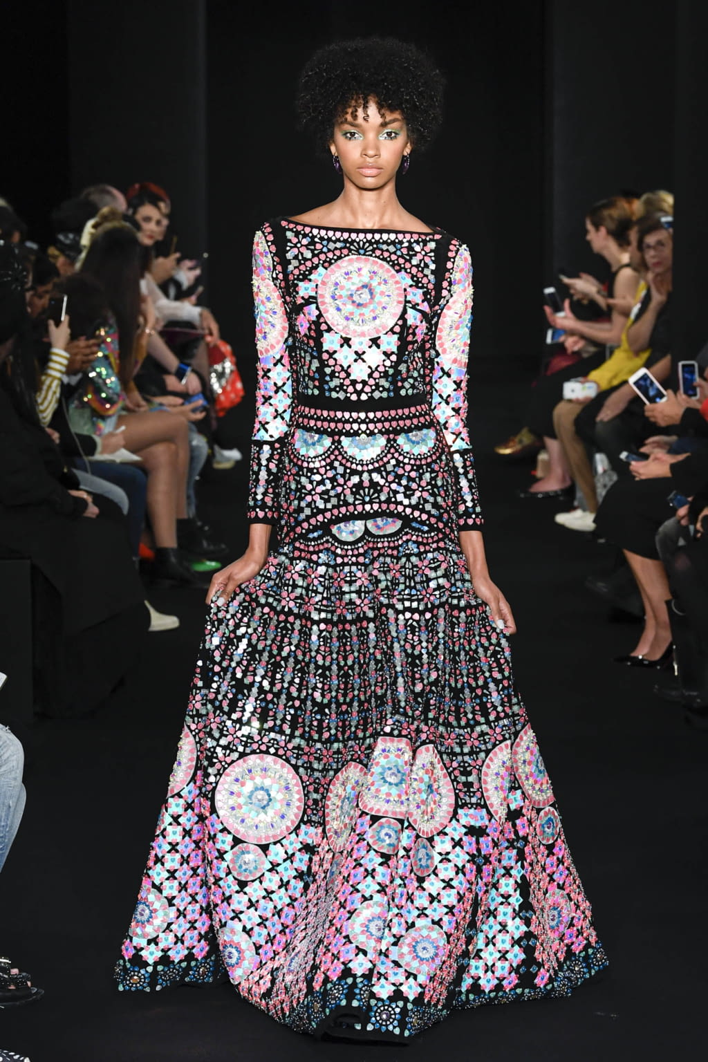 Fashion Week Paris Spring/Summer 2018 look 41 from the Manish Arora collection womenswear